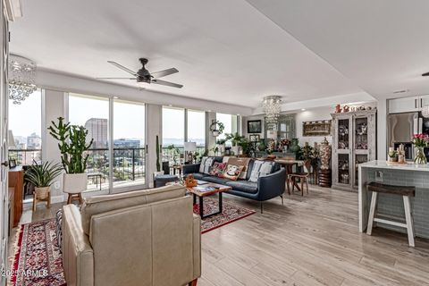 Photo of 2323 N Central Avenue #1702, Phoenix, AZ 85004 (MLS # 6930690)