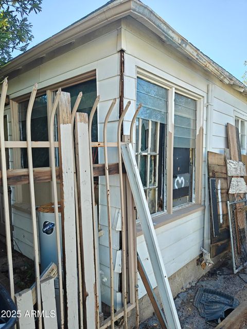 178 180 182 SOUTH CEDAR Avenue Miami AZ 85539