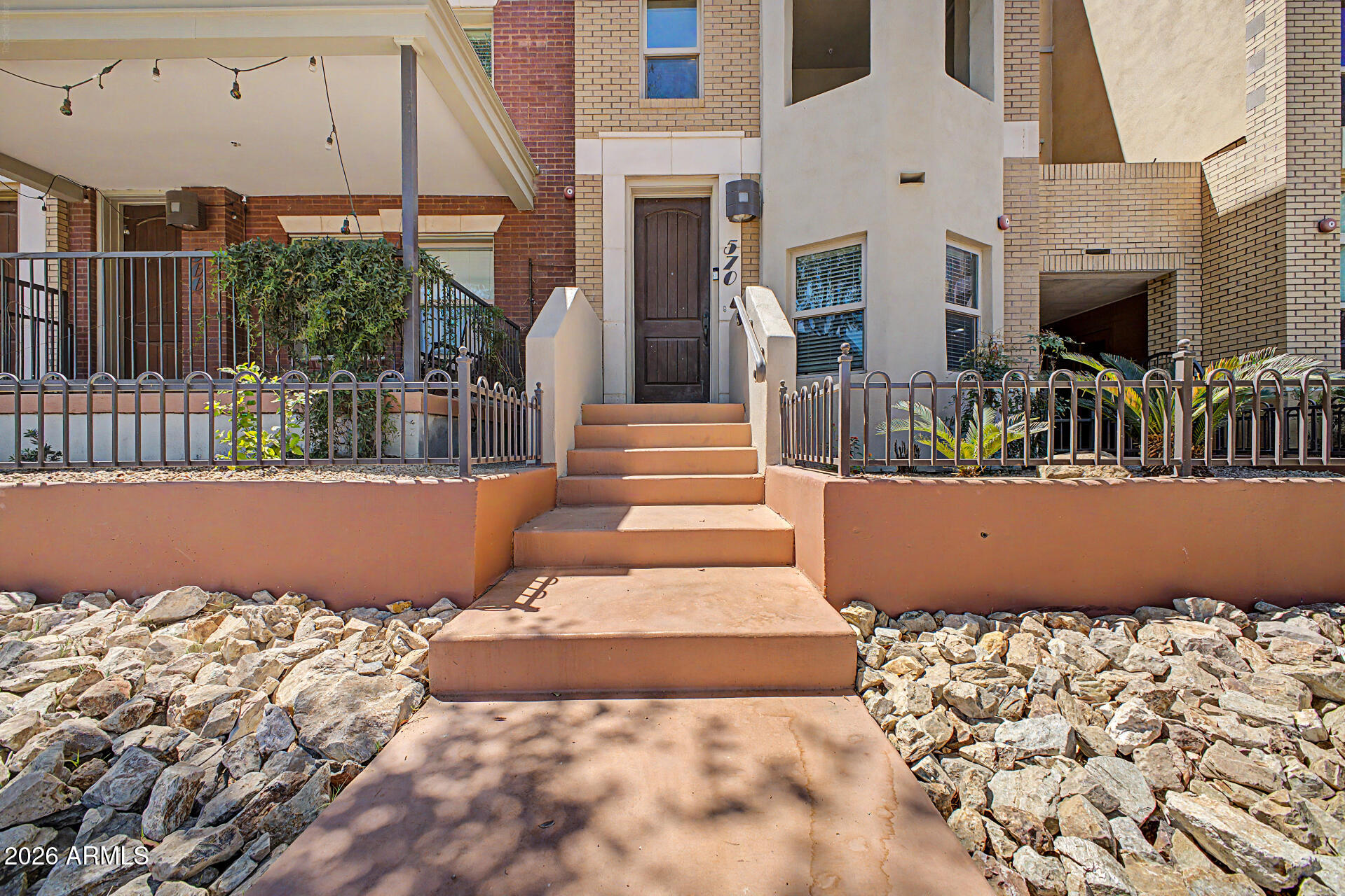 BROWNSTONE AT HYDE PARK 2ND AMD - Residential