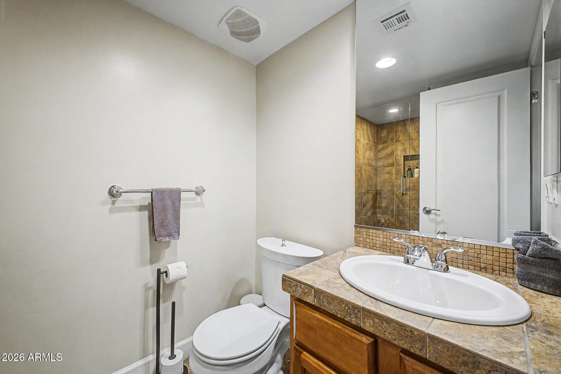 BROWNSTONE AT HYDE PARK 2ND AMD - Residential