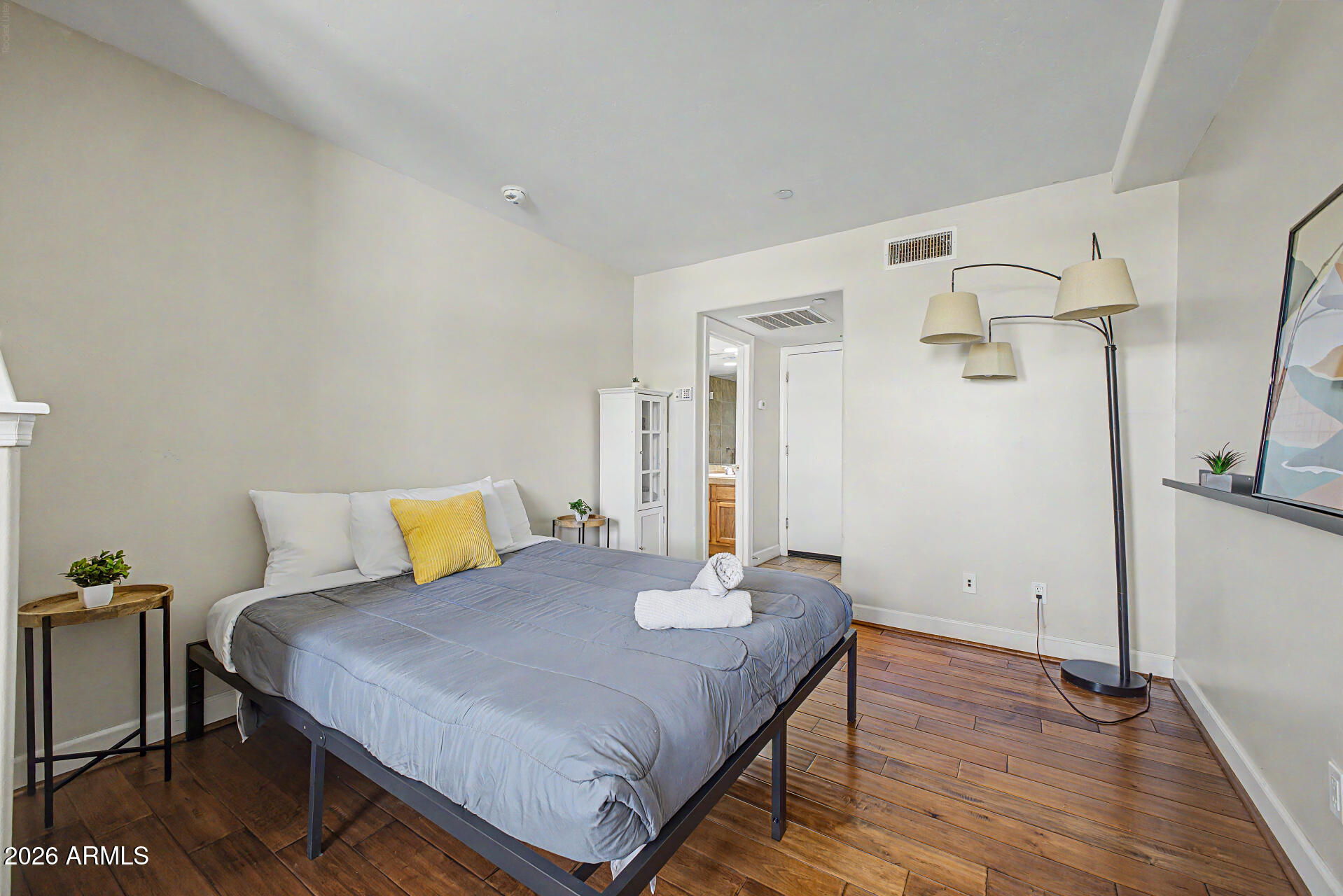BROWNSTONE AT HYDE PARK 2ND AMD - Residential