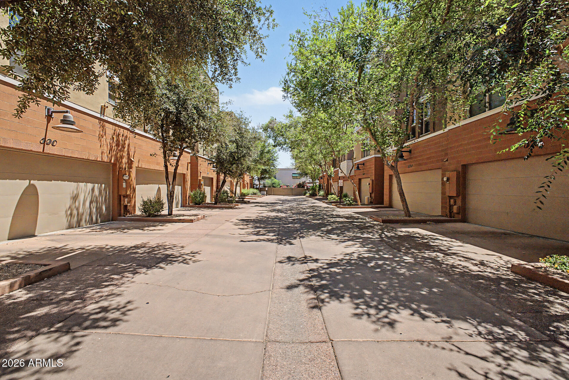 BROWNSTONE AT HYDE PARK 2ND AMD - Residential