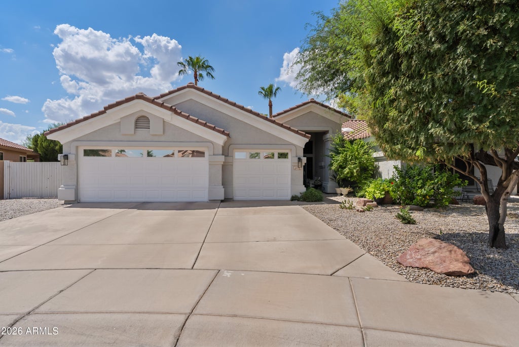 Photo of 1278 S Monterey Street, Gilbert, AZ 85233 (MLS # 7072480)
