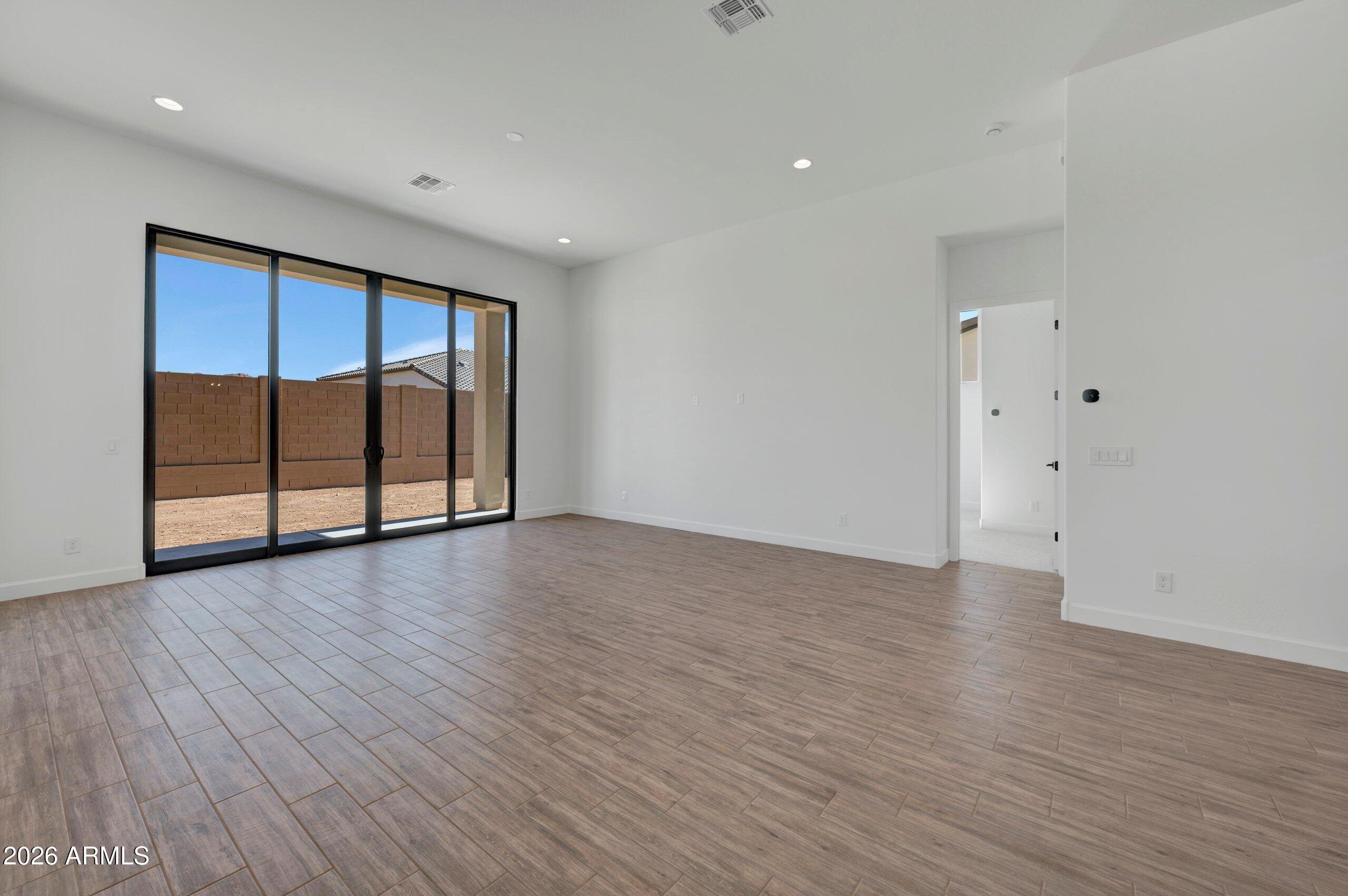 21688 W MONTEROSA Street