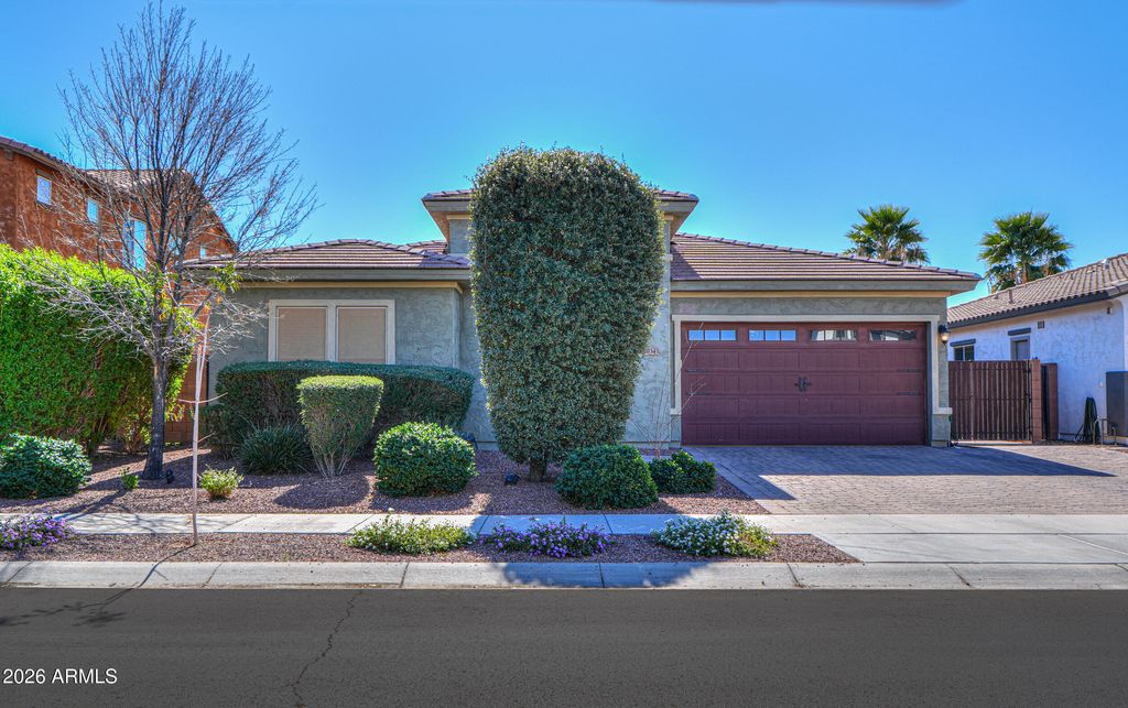 Photo of 20343 E Russet Road, Queen Creek, AZ 85142 (MLS # 6983227)