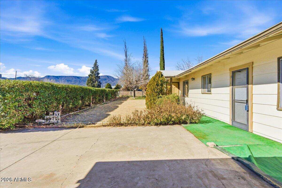 1720 E CYPRUS Street