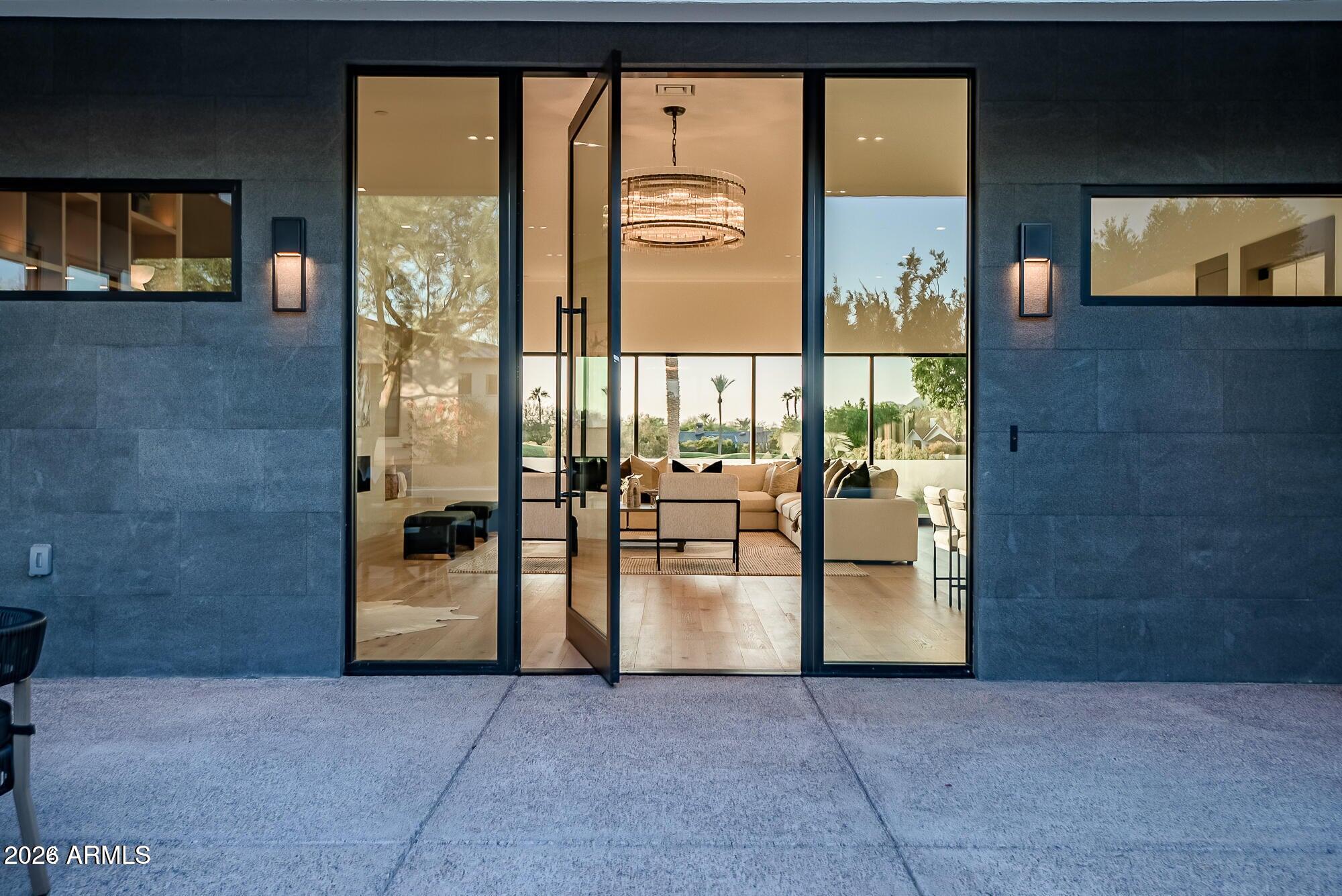 5525 E LINCOLN Drive 124