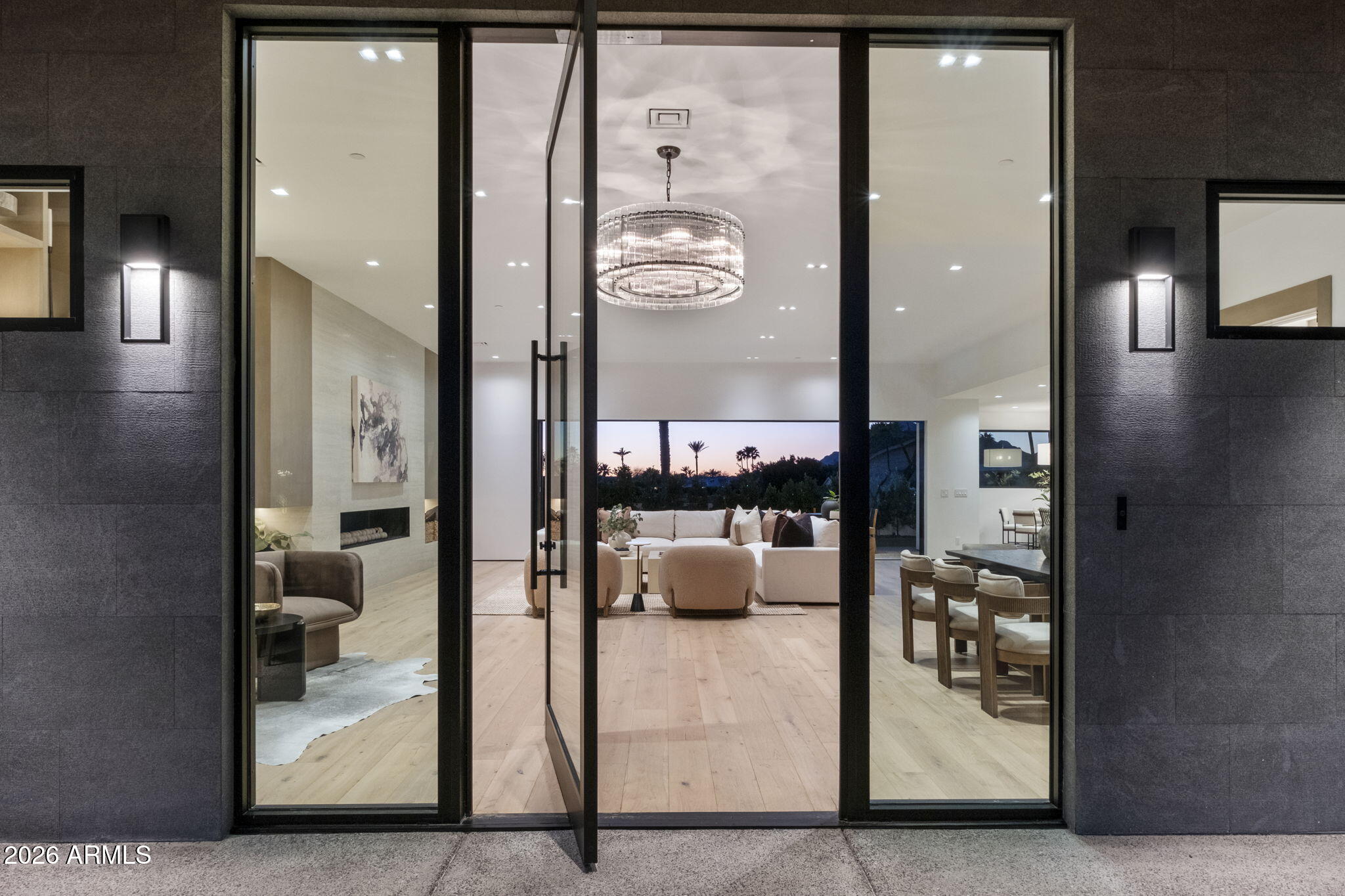 5525 E LINCOLN Drive 124