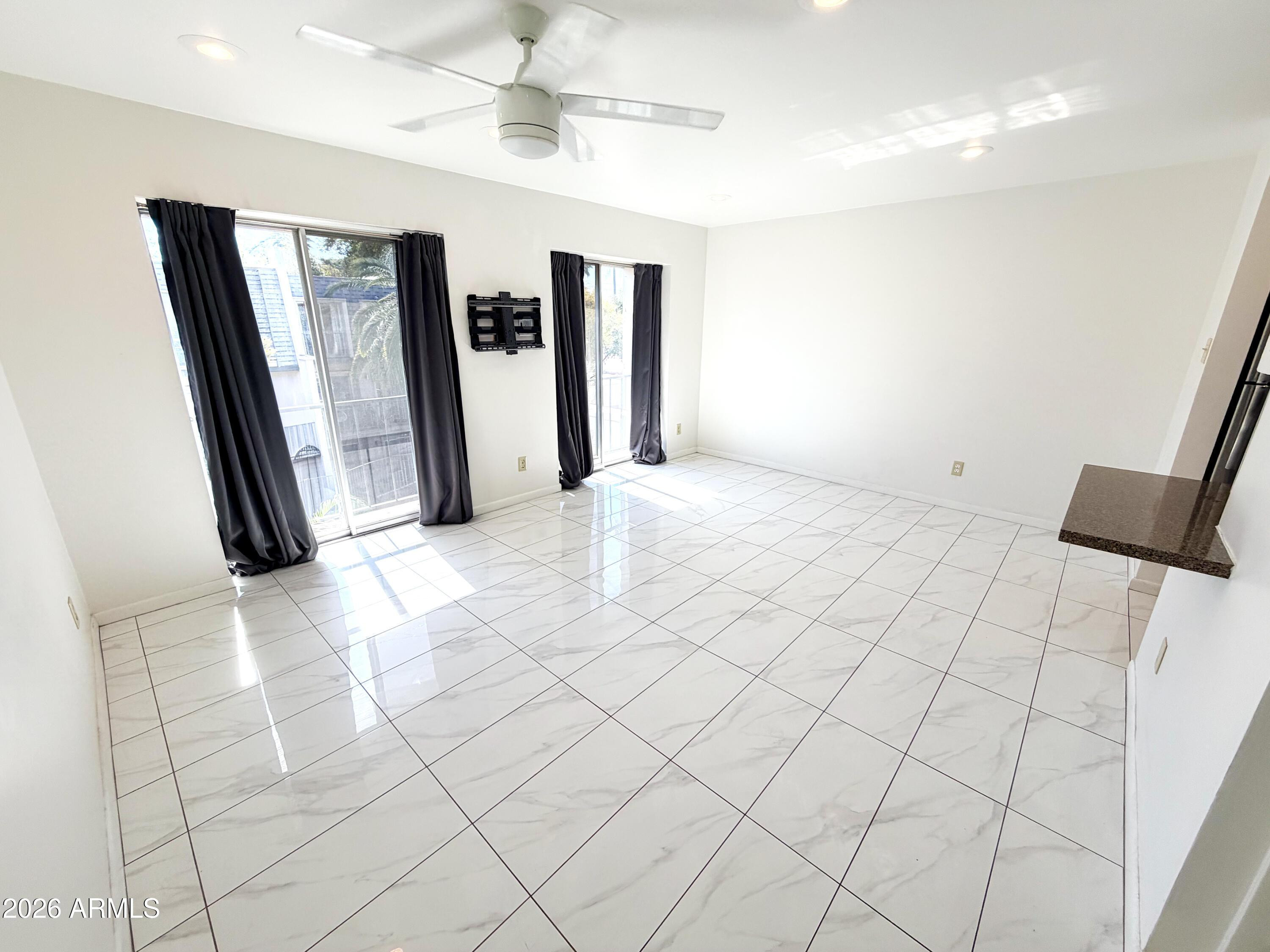 1016 E Osborn Road Unit F