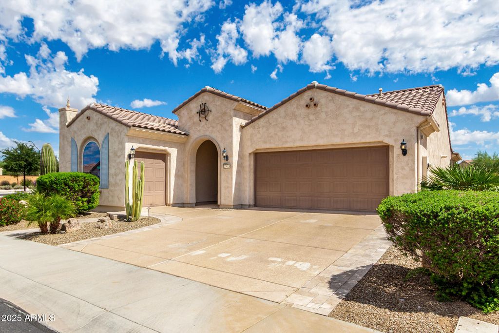 Photo of 27413 W Tonopah Drive, Buckeye, AZ 85396 (MLS # 6921003)