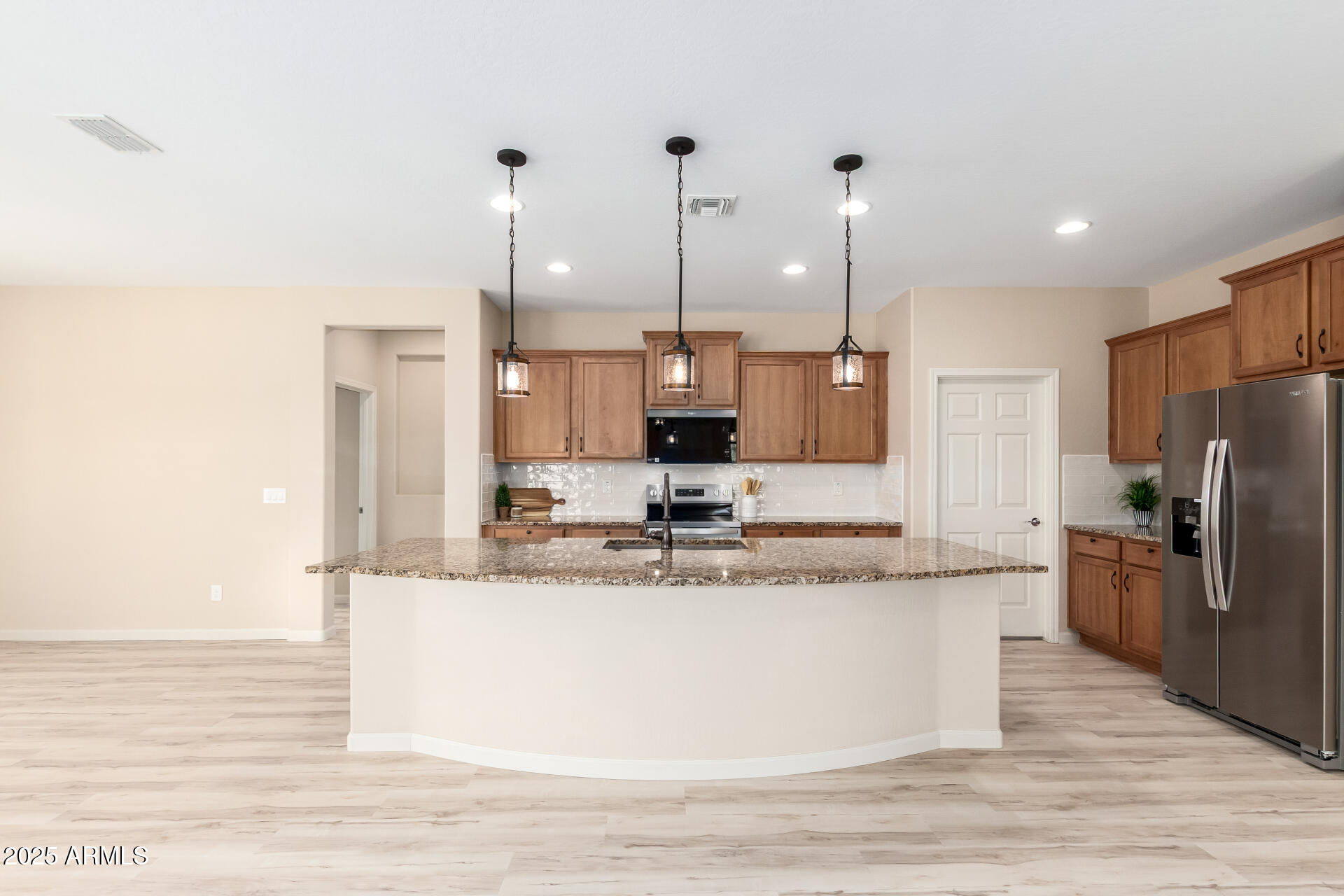 27413 W TONOPAH Drive