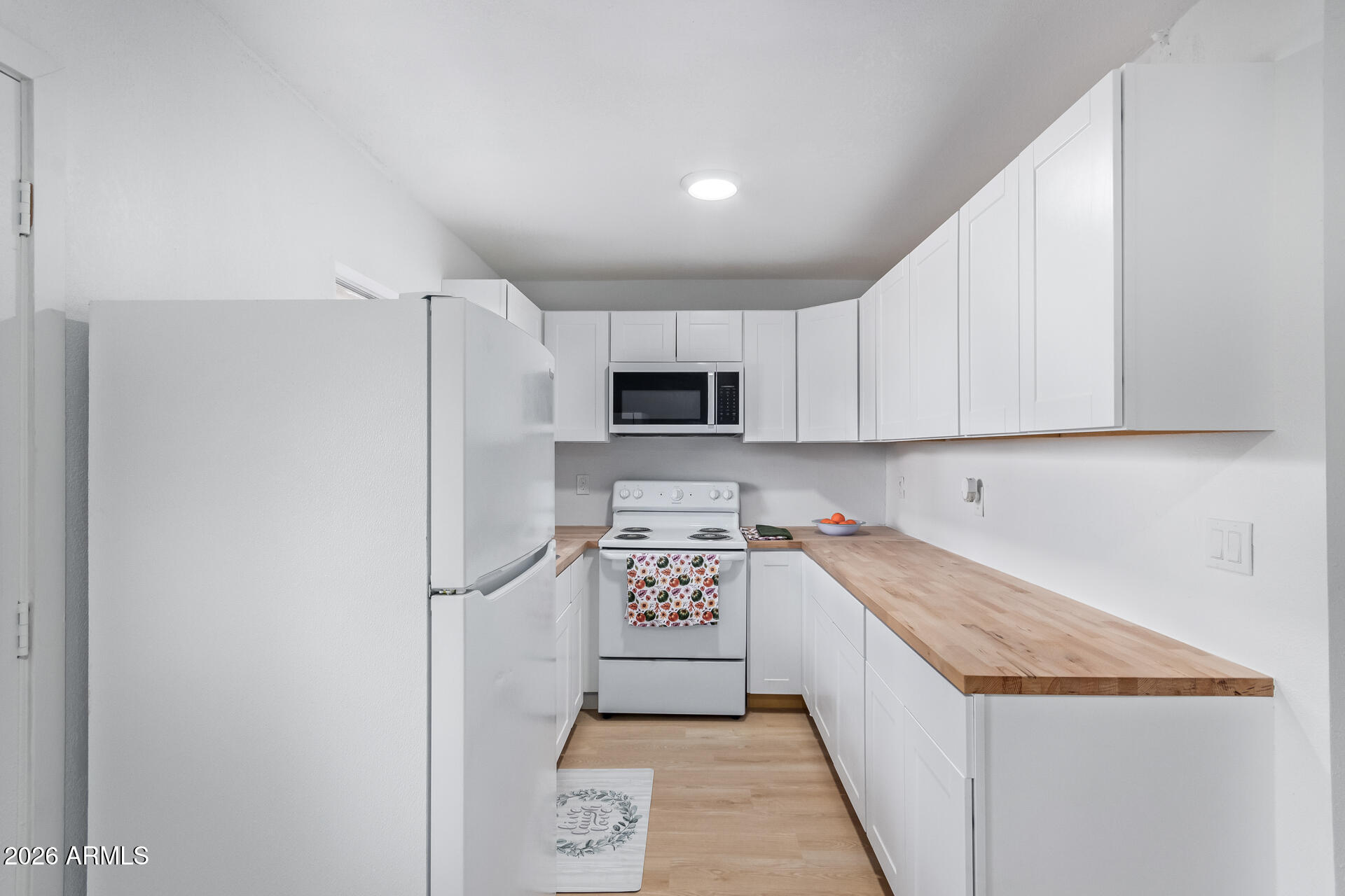 3526 W DUNLAP Avenue 150