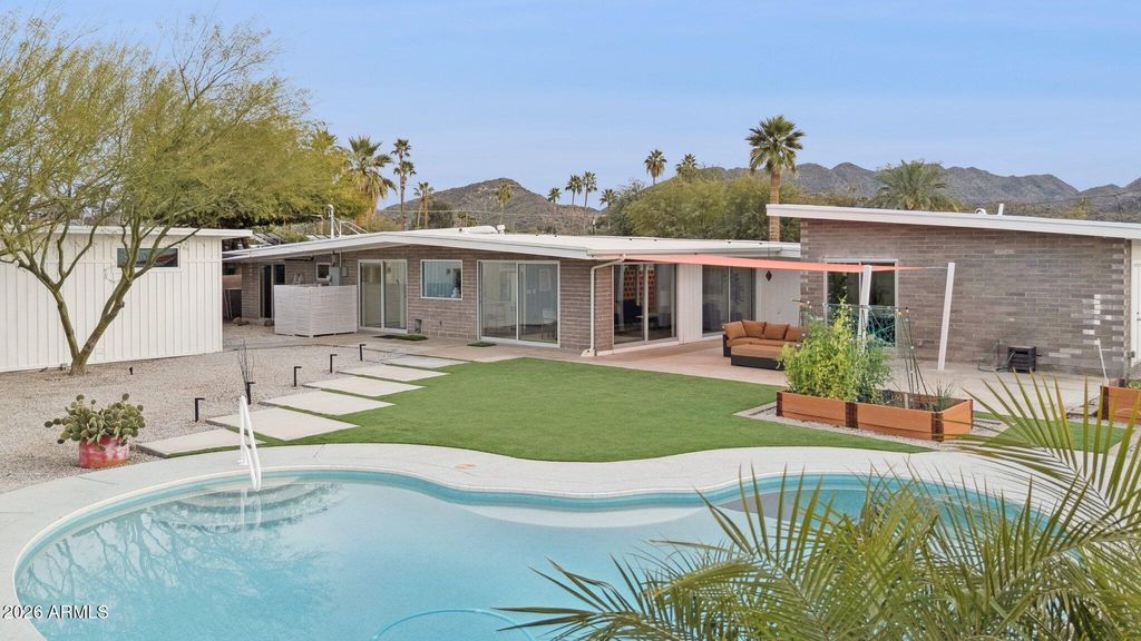 Photo of 3520 E Onyx Avenue, Phoenix, AZ 85028 (MLS # 6974930)