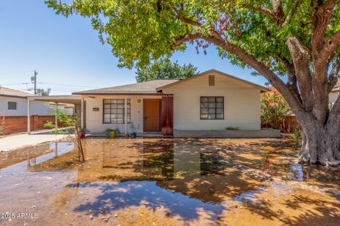 2505 E CHEERY LYNN Road Phoenix AZ 85016