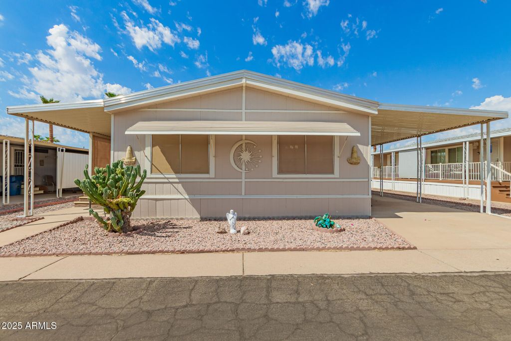 Photo of 301 S Signal Butte Road #706, Apache Junction, AZ 85120 (MLS # 6925233)