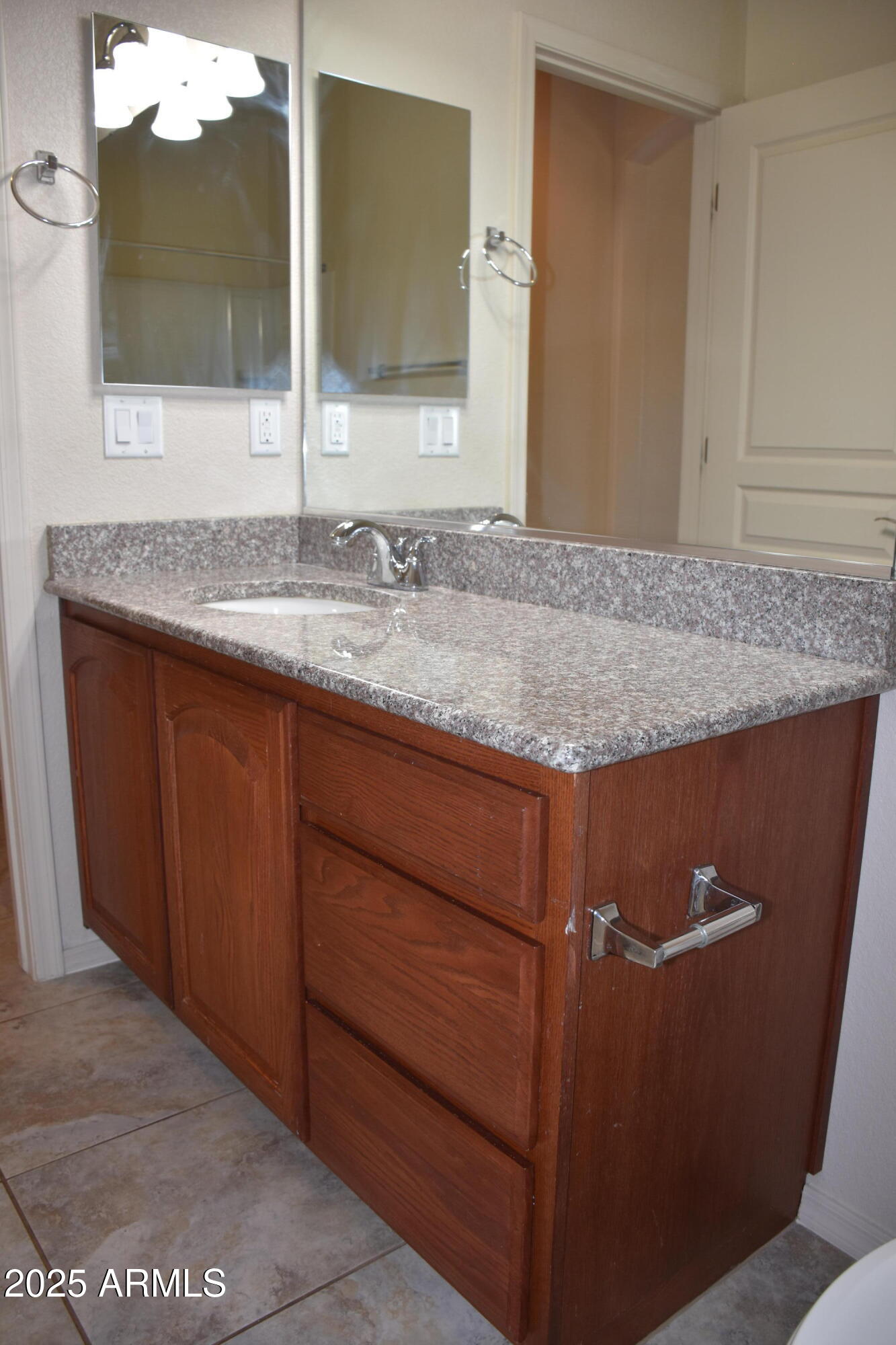 RETREAT PHASE 1 - Residential Lease