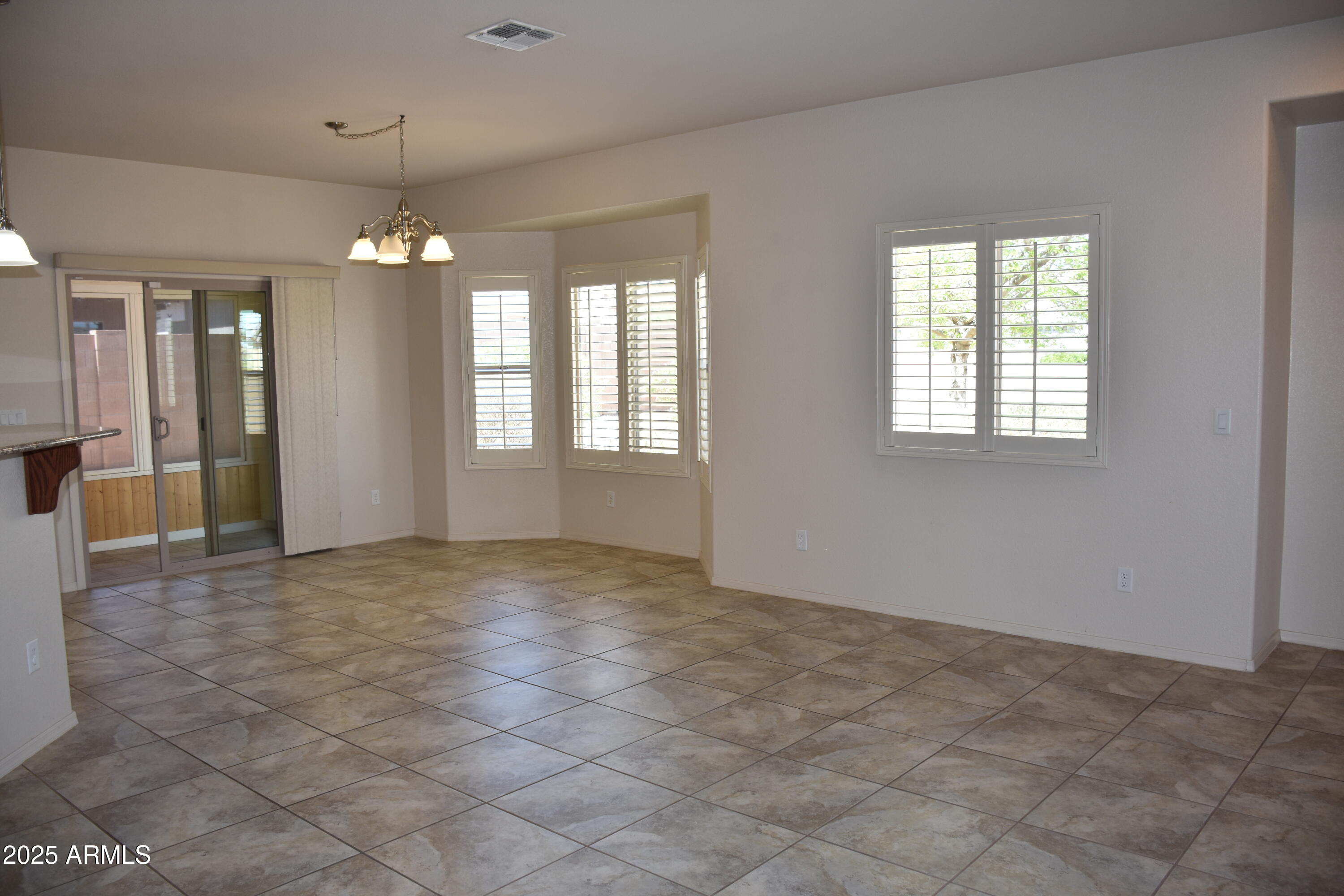RETREAT PHASE 1 - Residential Lease