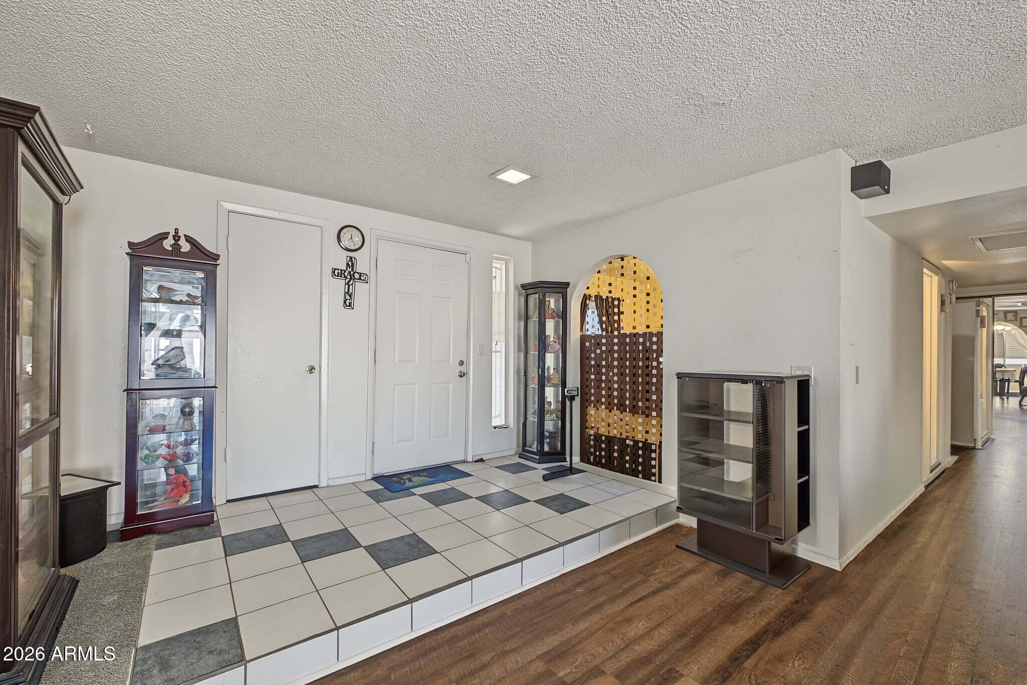 7232 W Sunnyslope Lane