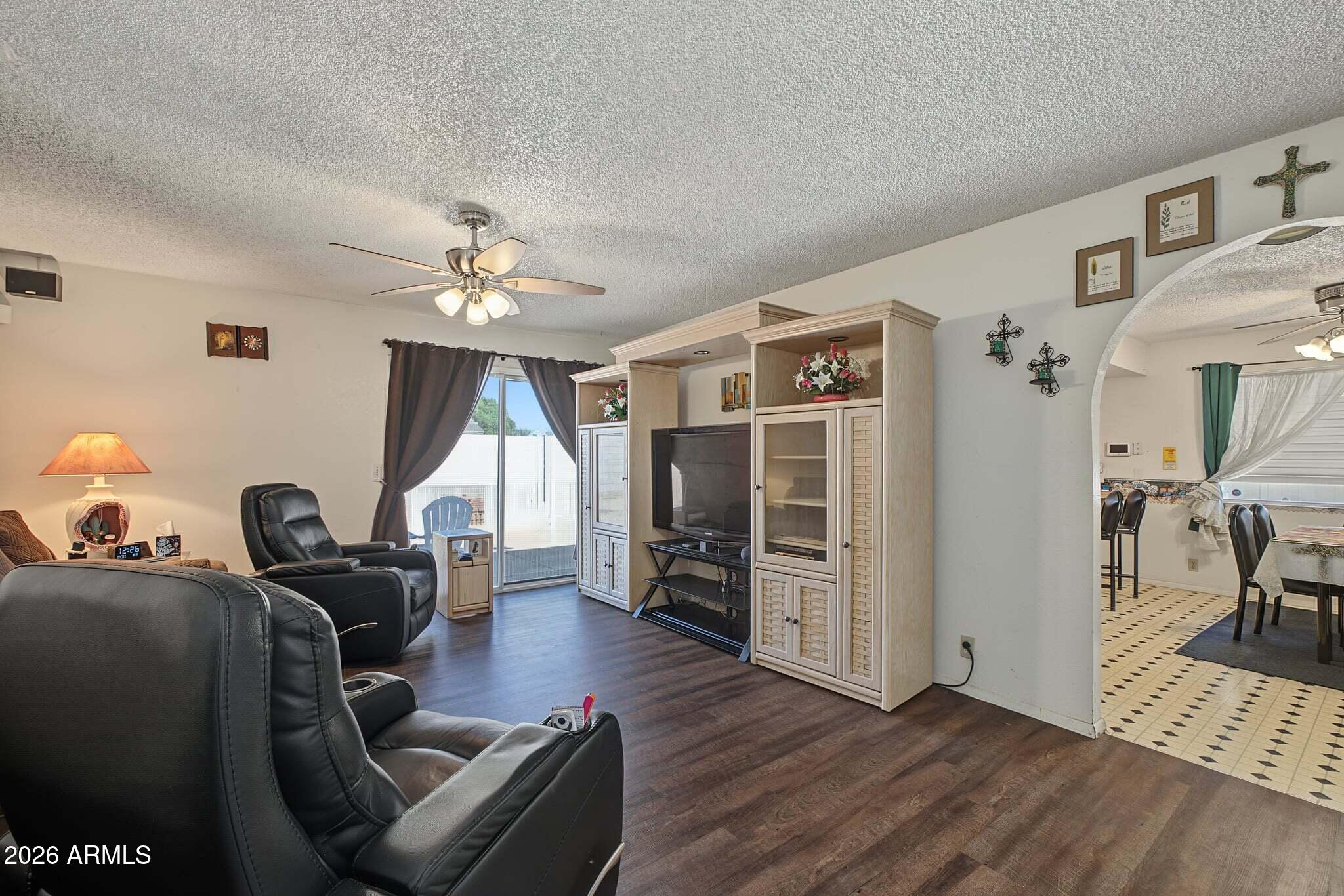 7232 W Sunnyslope Lane