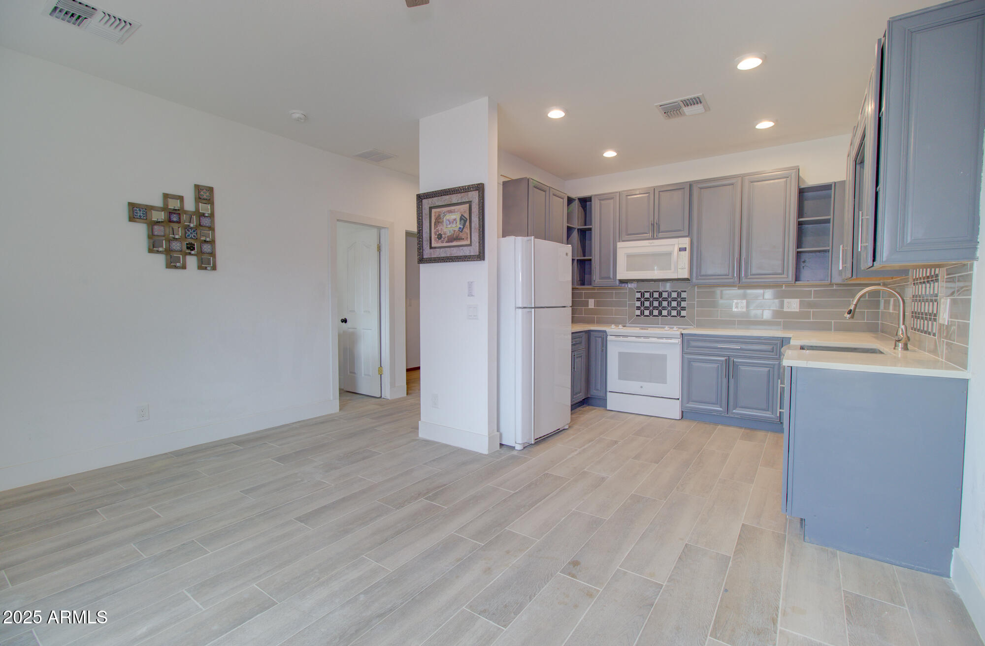 DOSTY'S SUBDIVISION - Residential