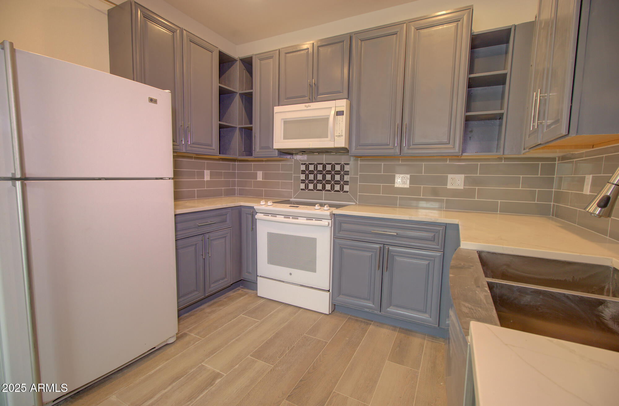 DOSTY'S SUBDIVISION - Residential