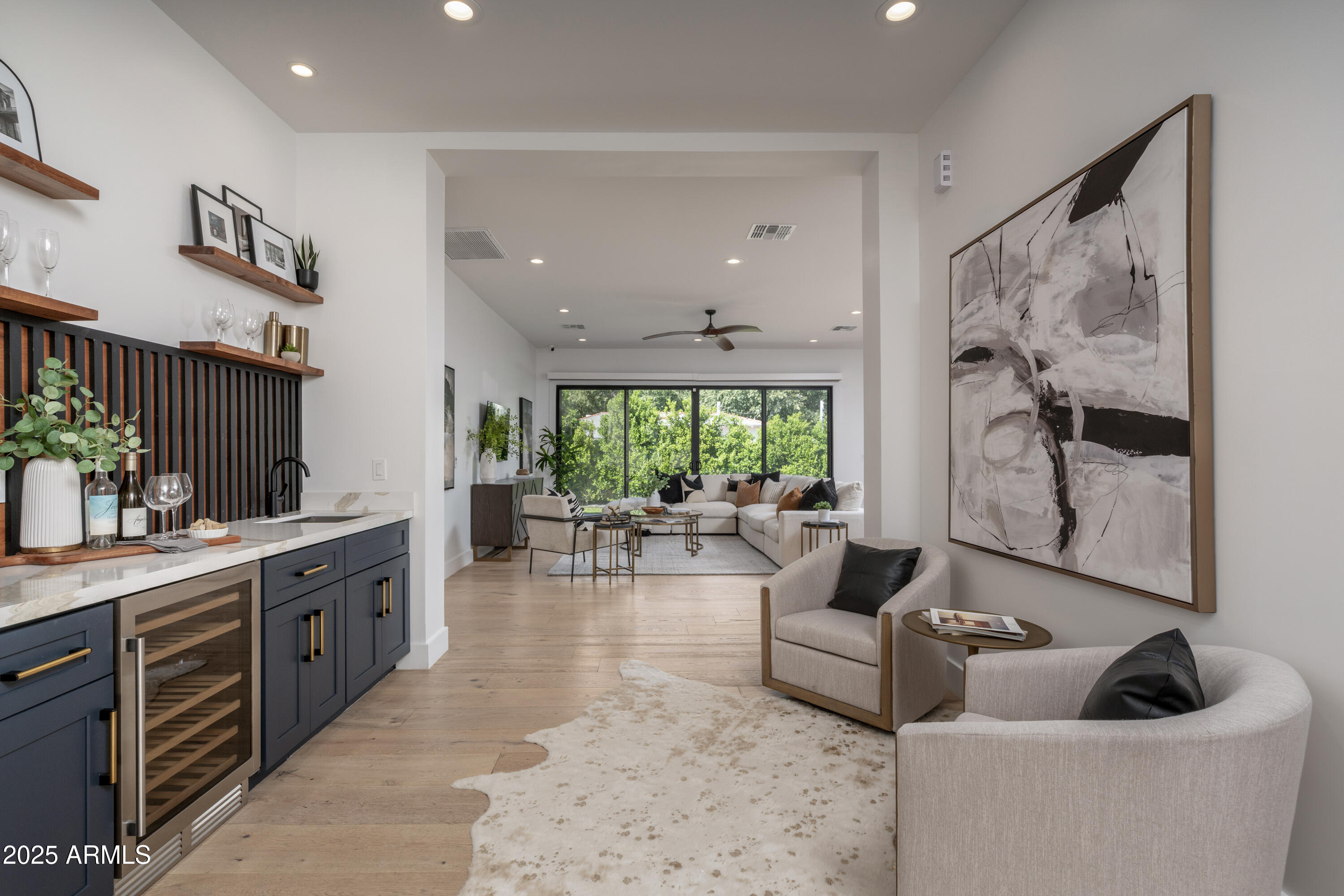 3628 E CLARENDON Avenue