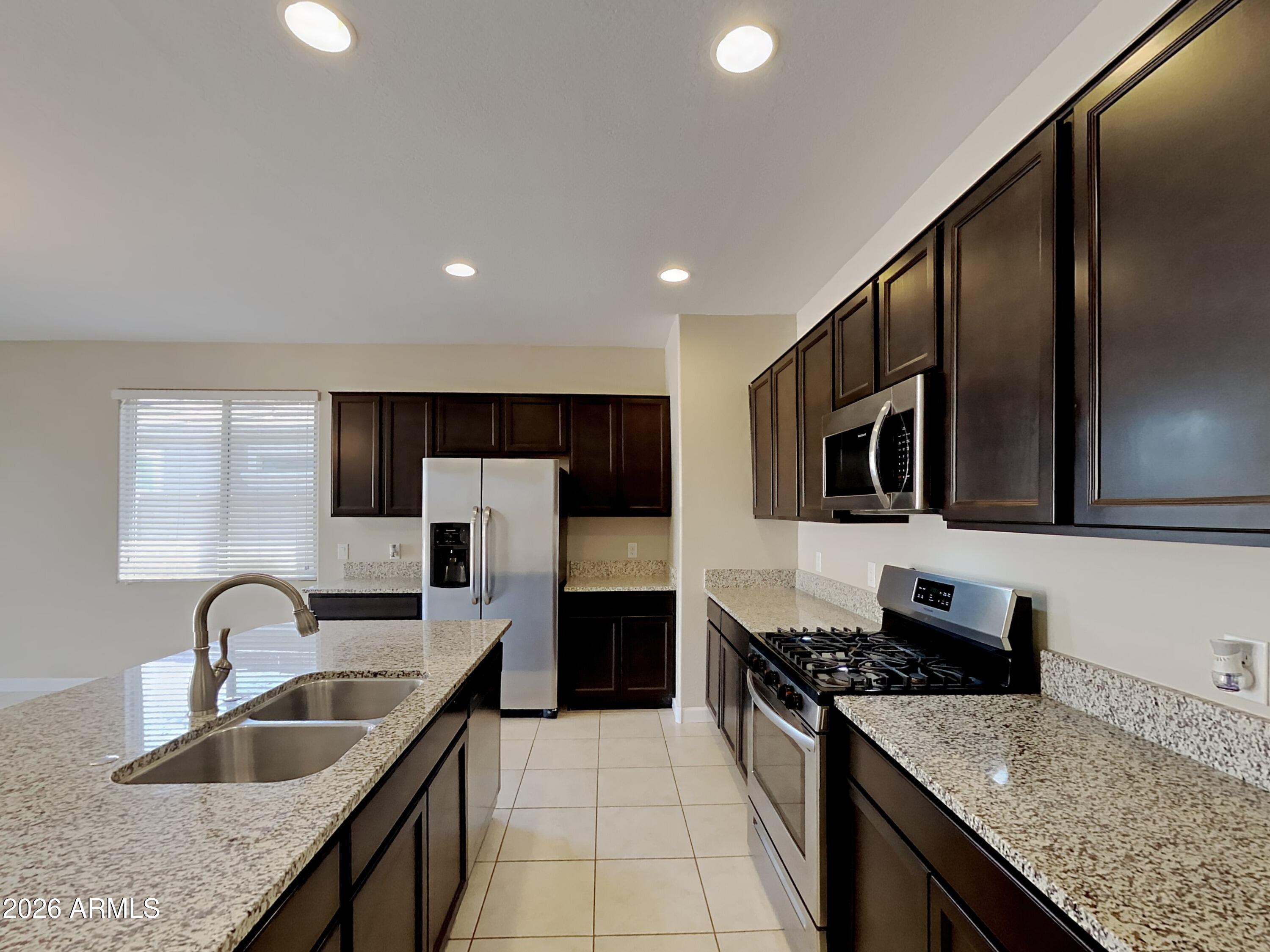 41350 W HOPPER Drive