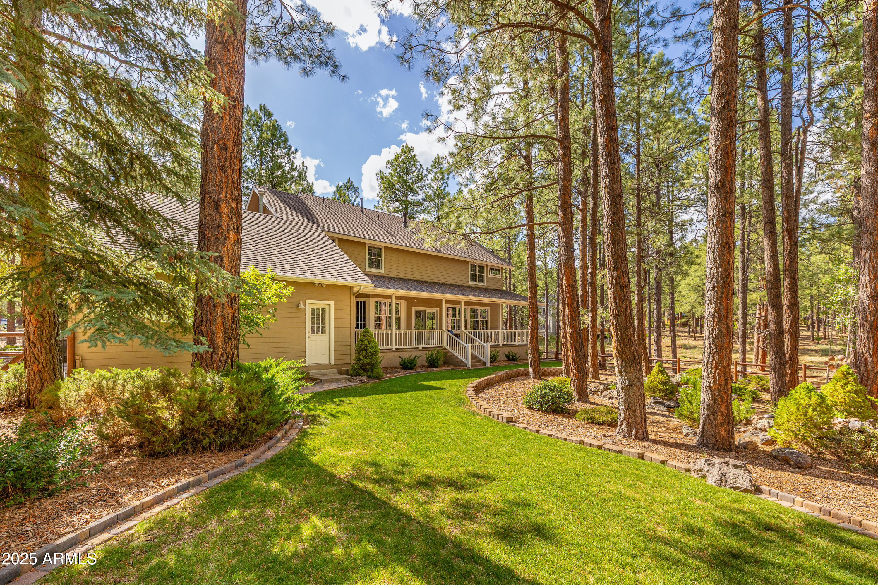 3948 WESTWOOD Circle