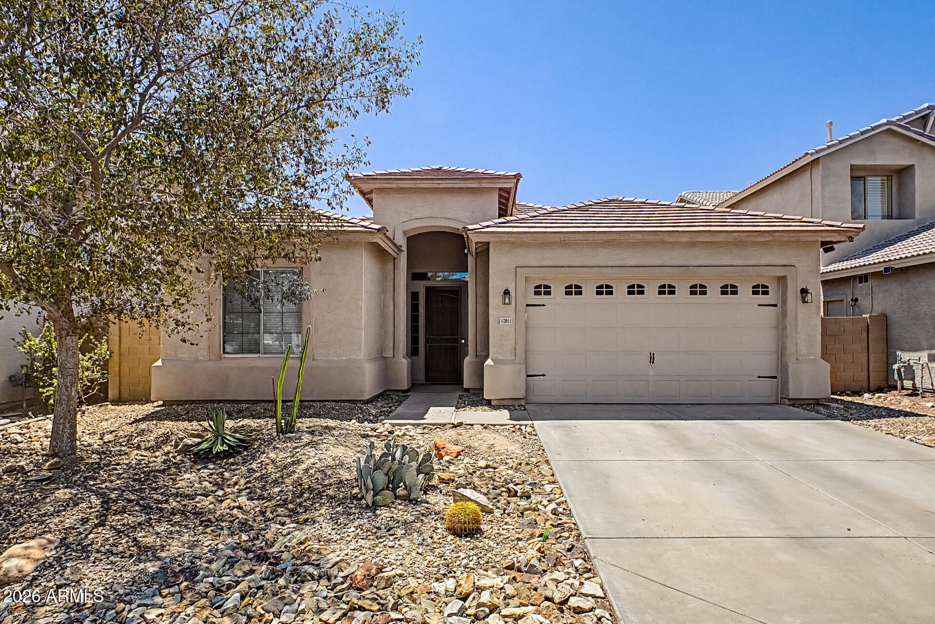 43911 W GRIFFIS Drive