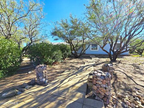 5842 E CALLE DE LA FRESA -- Hereford AZ 85615