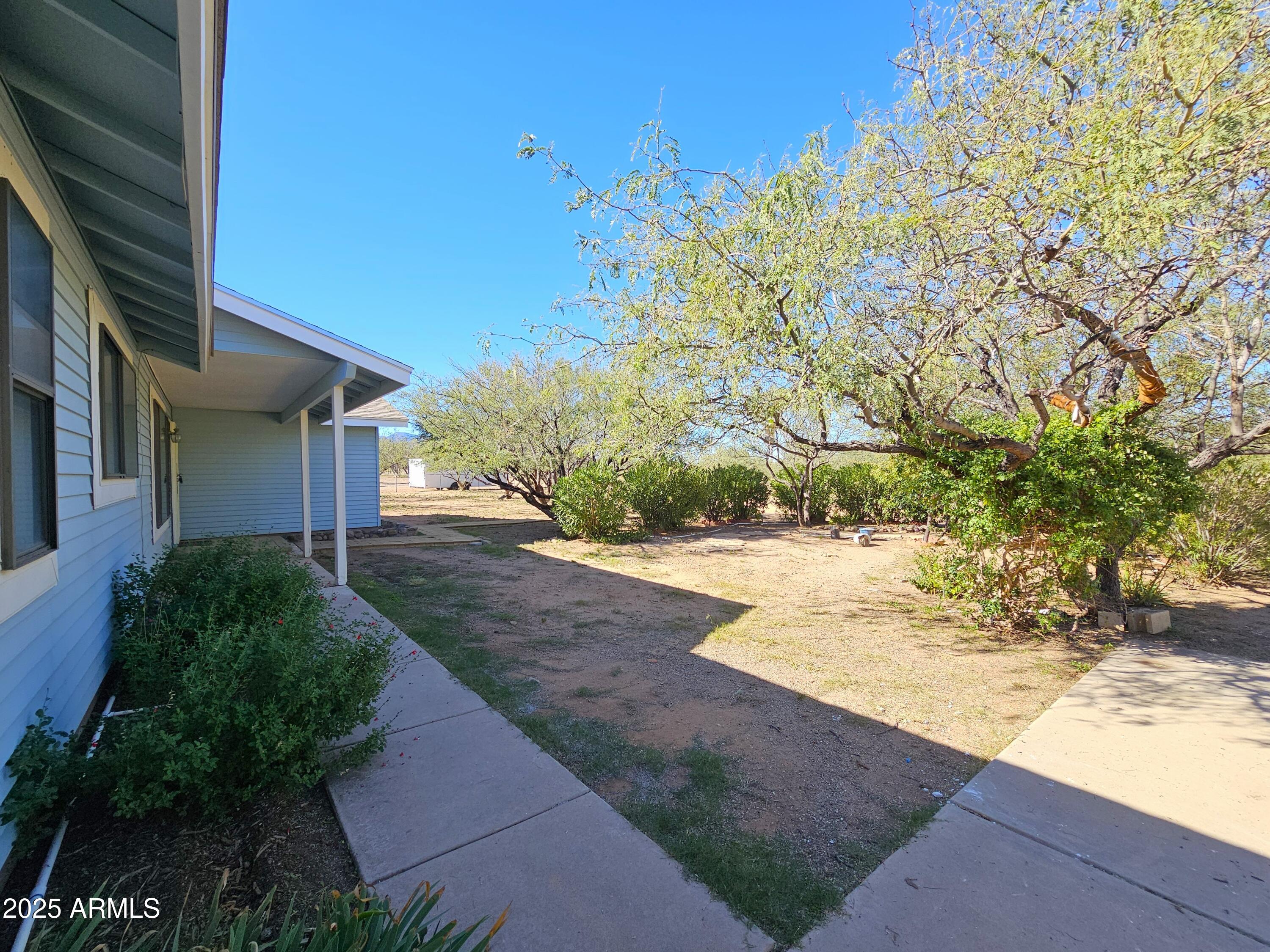 5842 E CALLE DE LA FRESA --