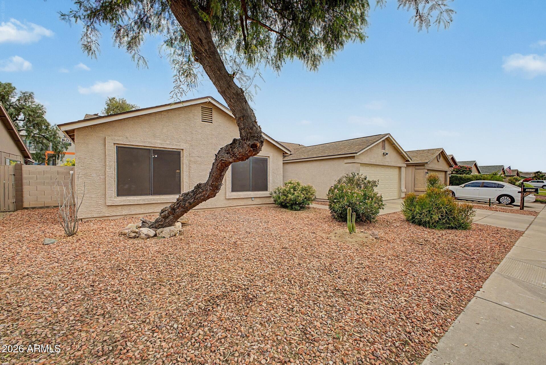 3073 W COUNTRY CLUB Terrace