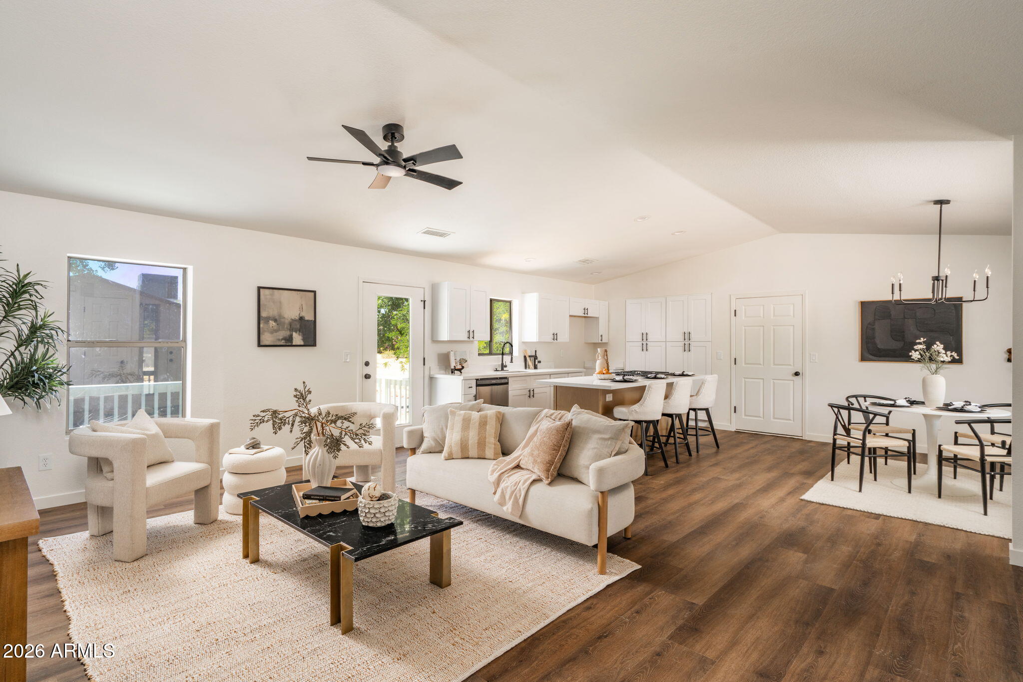 10375 E OAK CREEK VALLEY Drive