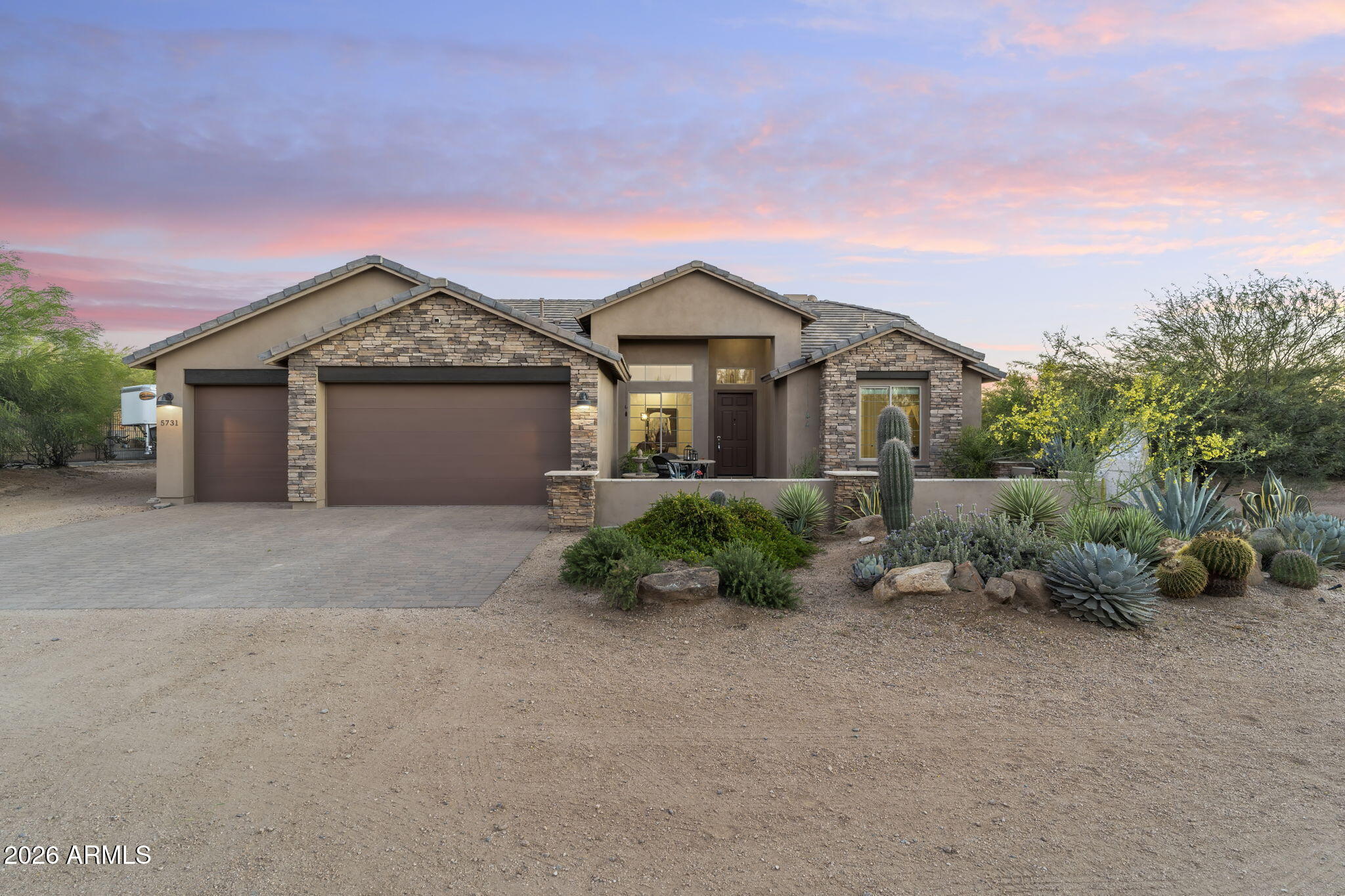 5731 E WINDSTONE Trail