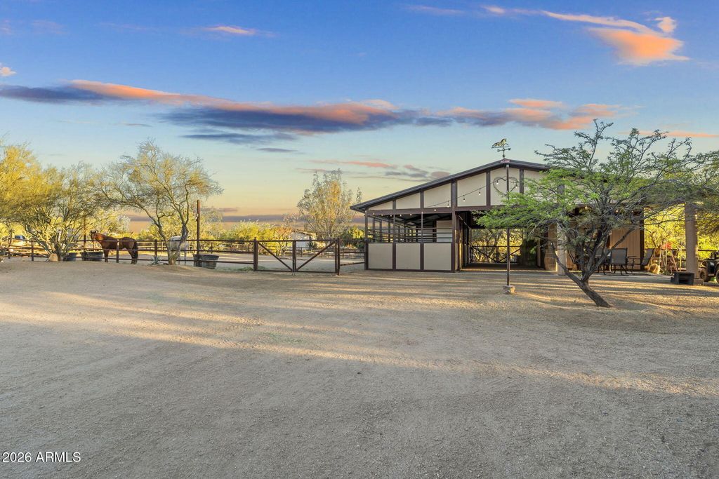 Photo of 5731 E Windstone Trail, Cave Creek, AZ 85331 (MLS # 7002159)