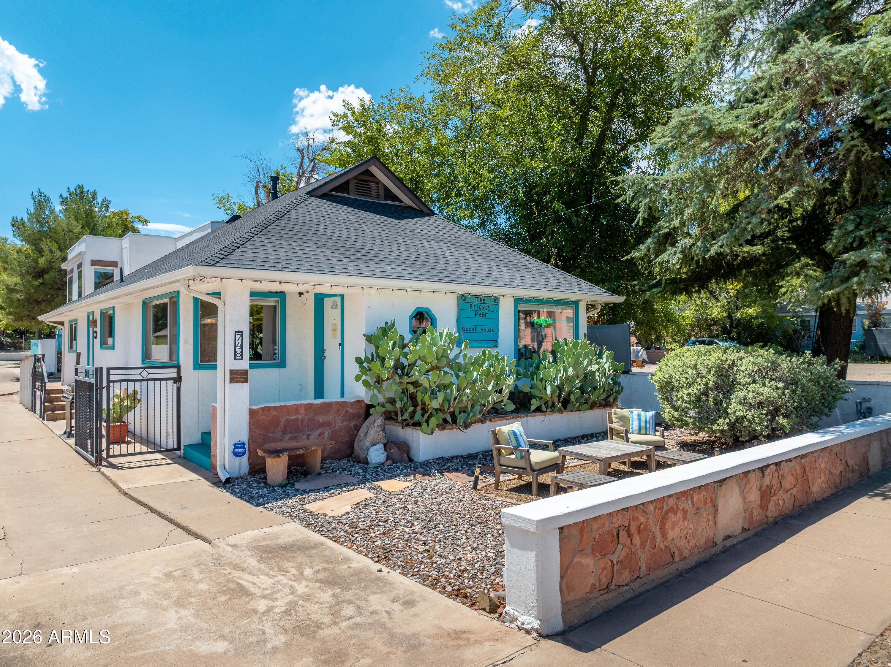 748 N MAIN Street