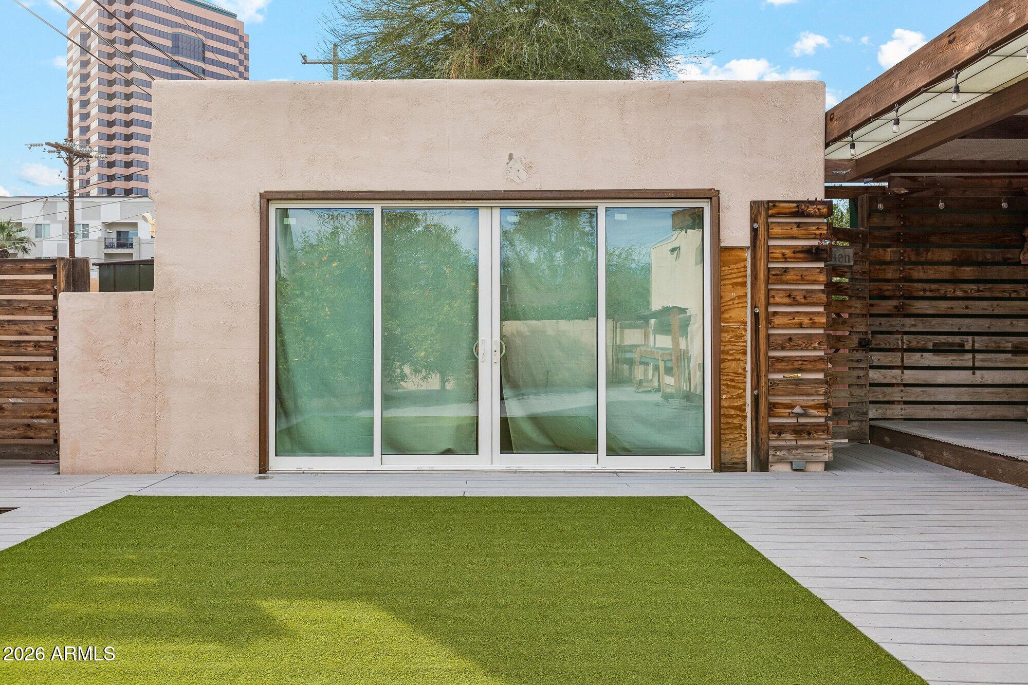 307 E CATALINA Drive