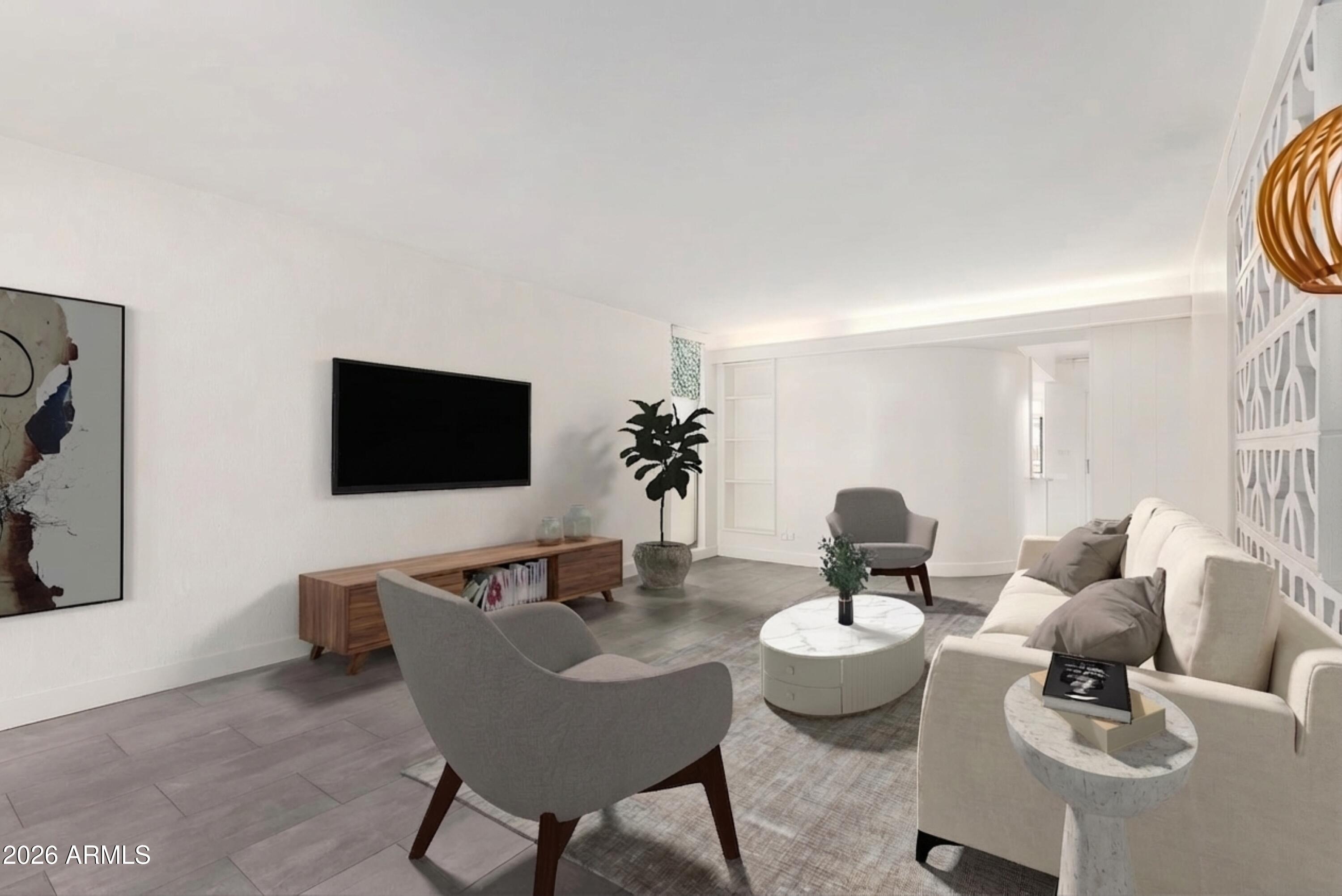 3713 E GLENROSA Avenue