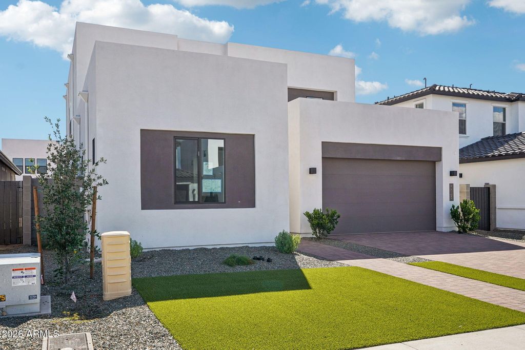 Photo of 7945 W Griswold Road, Peoria, AZ 85345 (MLS # 6977302)