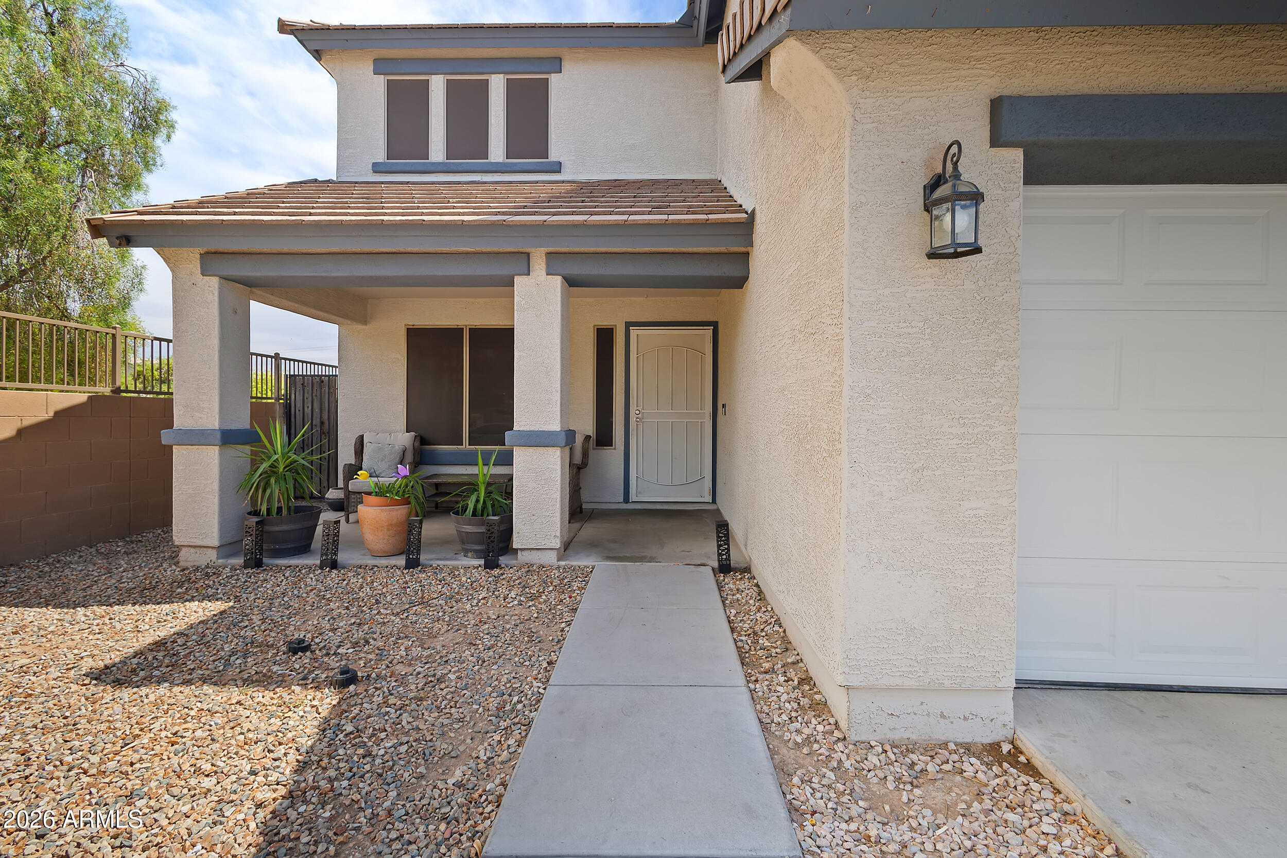 9335 W PIONEER Street