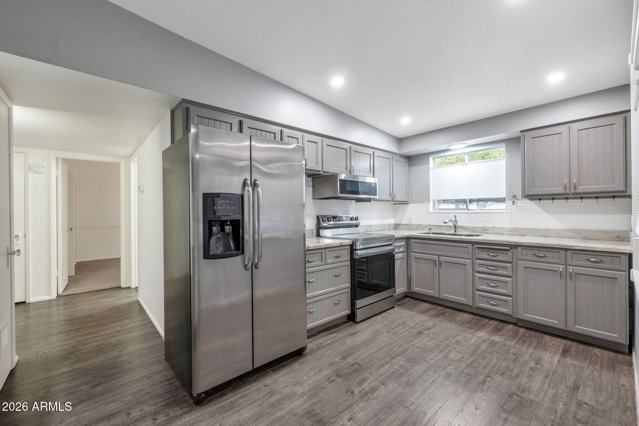 10829 W ABBOTT Avenue