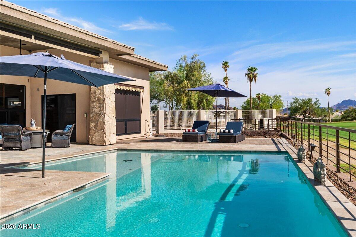 680 VIA DEL LAGO --