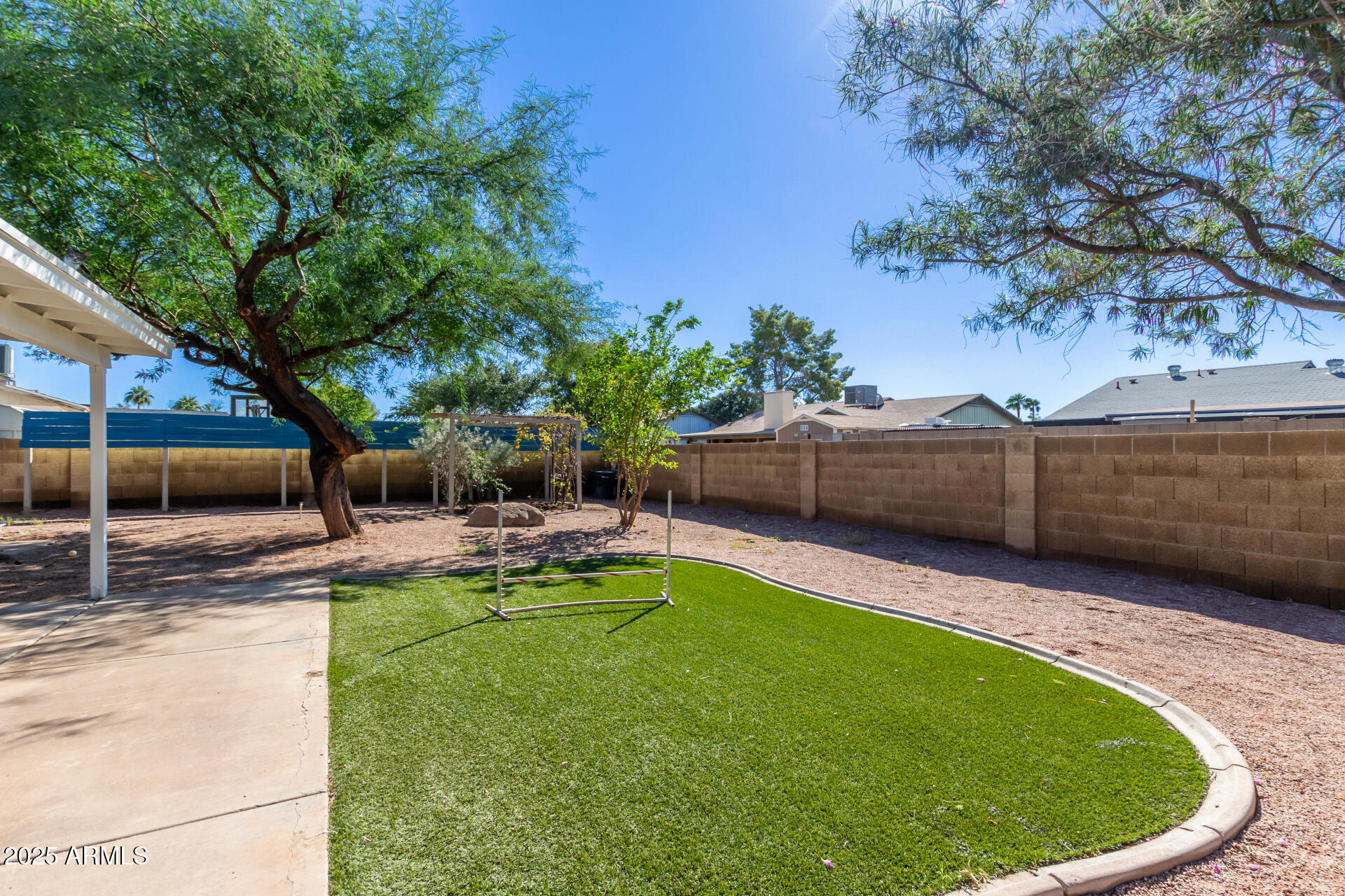 2109 E CINDY Street