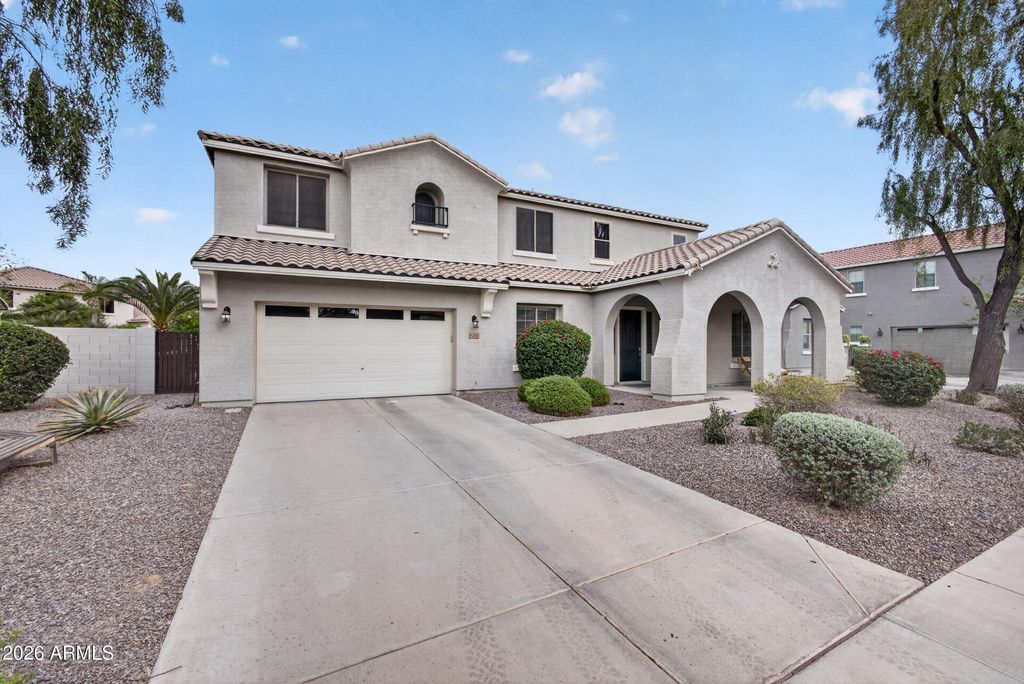 Photo of 6243 S Rochester Drive, Gilbert, AZ 85298 (MLS # 7014636)