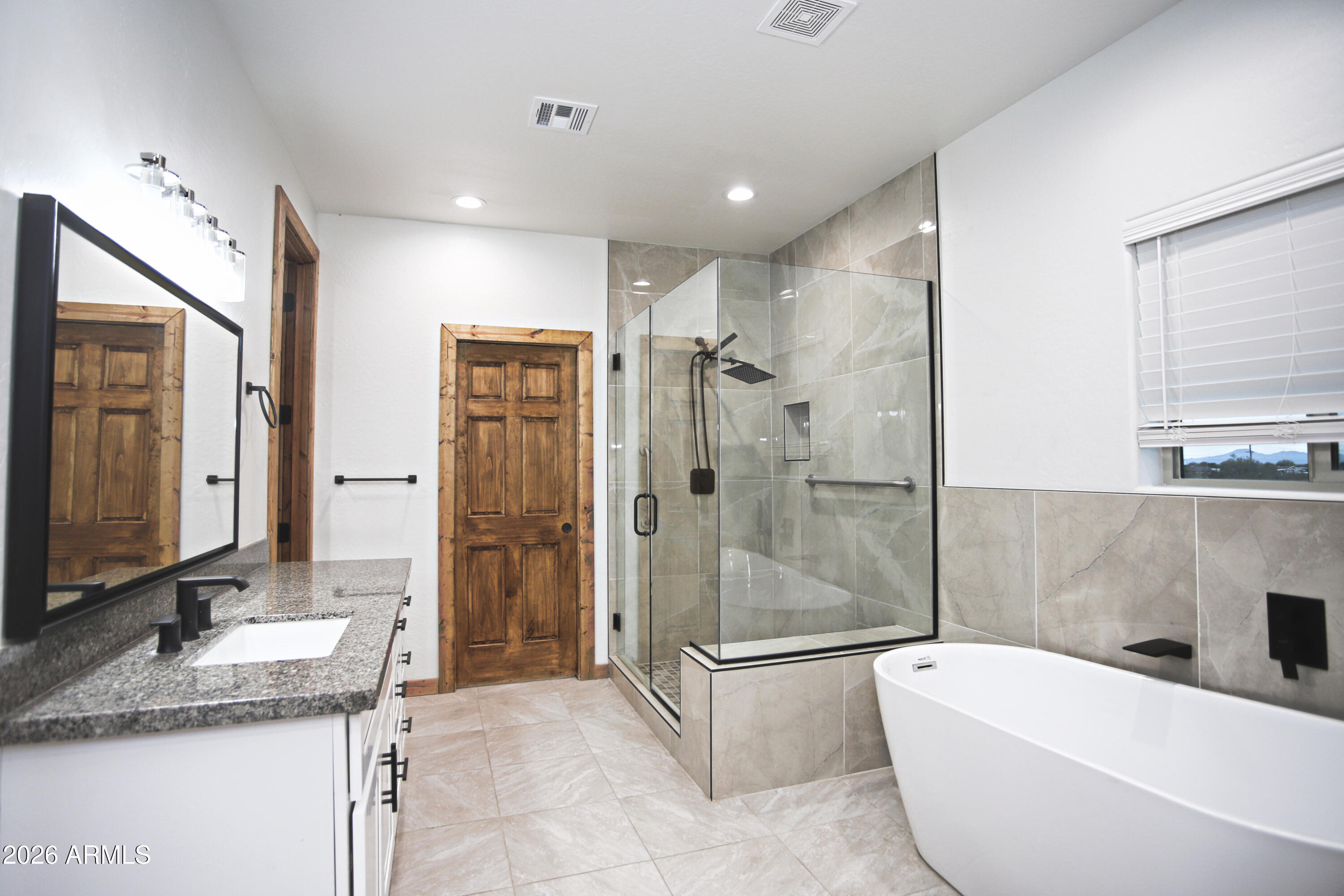 LAS MONTANAS UNIT I - Residential