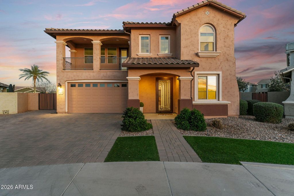 Photo of 2167 S Osborn Lane, Gilbert, AZ 85295 (MLS # 6990138)