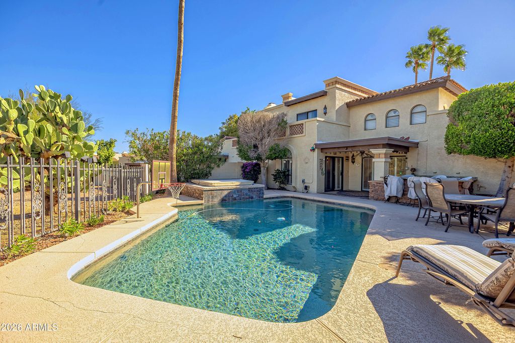 Photo of 4610 E Monte Way, Phoenix, AZ 85044 (MLS # 7013562)