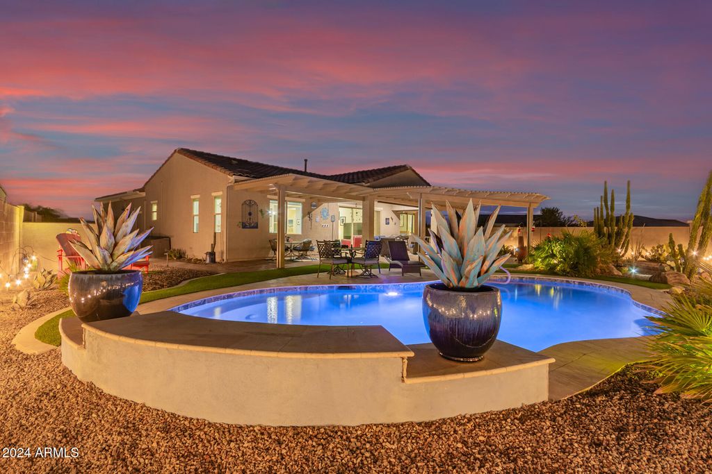 Photo of 16426 S 180th Drive, Goodyear, AZ 85338 (MLS # 6947279)