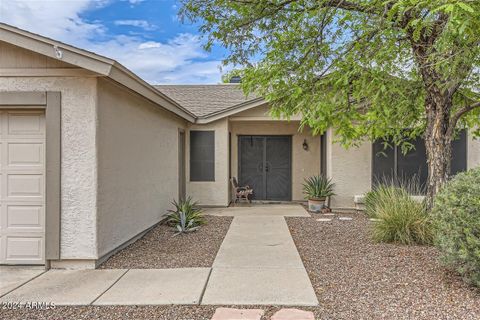 Single Family Residence in Phoenix AZ 15608 38TH Place 2.jpg