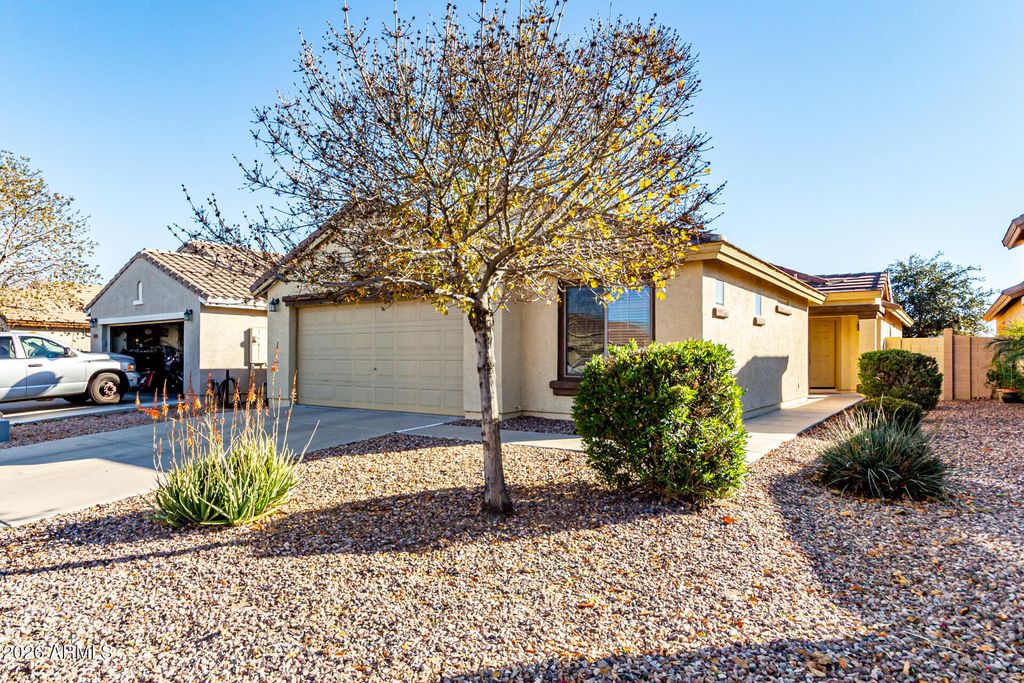 Photo of 959 W Desert Seasons Drive, San Tan Valley, AZ 85143 (MLS # 6965944)